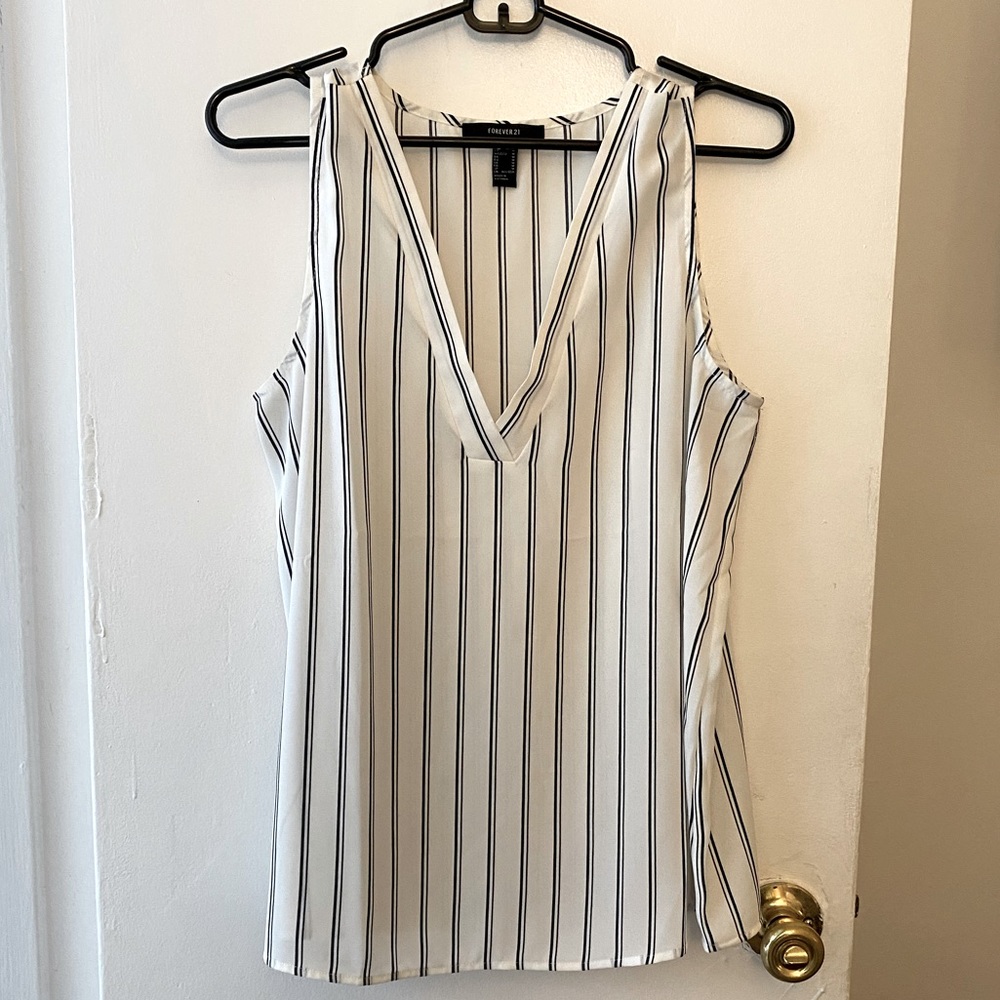 Forever 21 White Sleeveless Top w/Navy Stripes